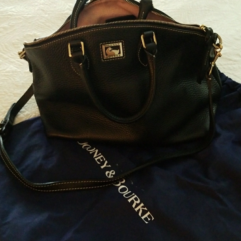 Dooney & Bourke